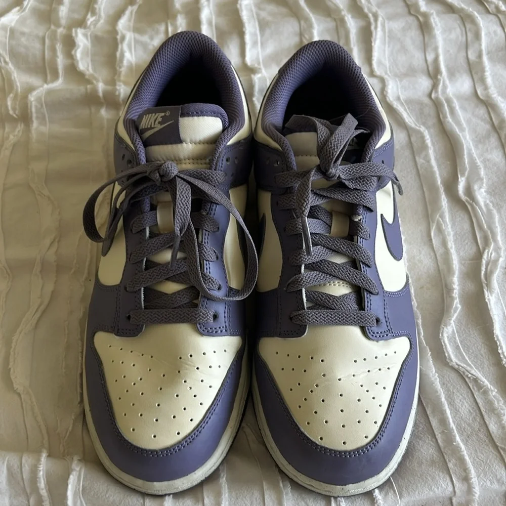 Nike Women’s Nike Dunk Low - Picture 2 of 9